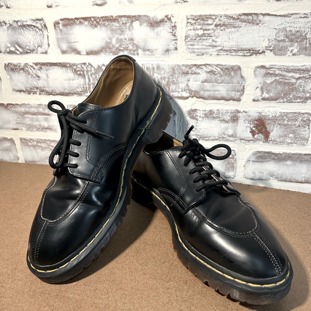 DR MARTENS MEN’S 2046 5 EYE SHOE